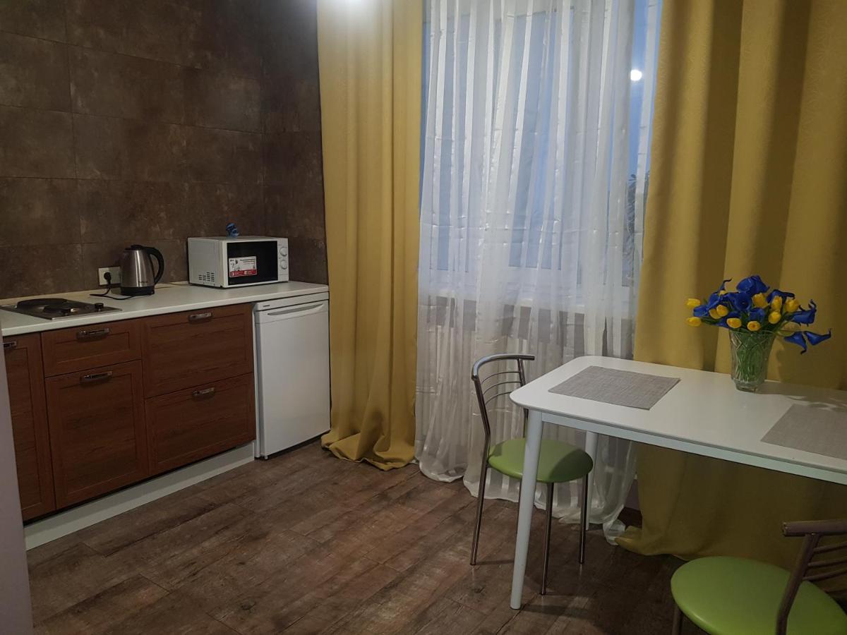 Apartment Sports Palace Просторная Квартира Рядом Дворец Спорта Carcóvia Exterior foto